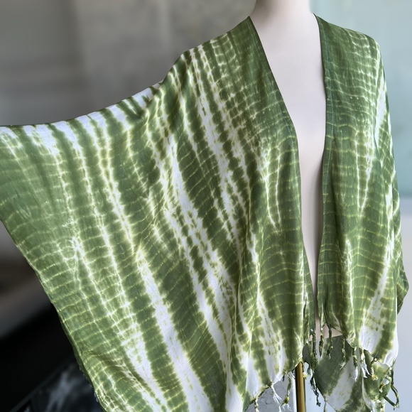 0057/ Green White Kimono Cover up, Beach Outer with Fringes - Picture 6 of 10